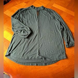 Amour Vert XS Teal Green Mock Neck Blouse Long Sleeve Keyhole Business Casual